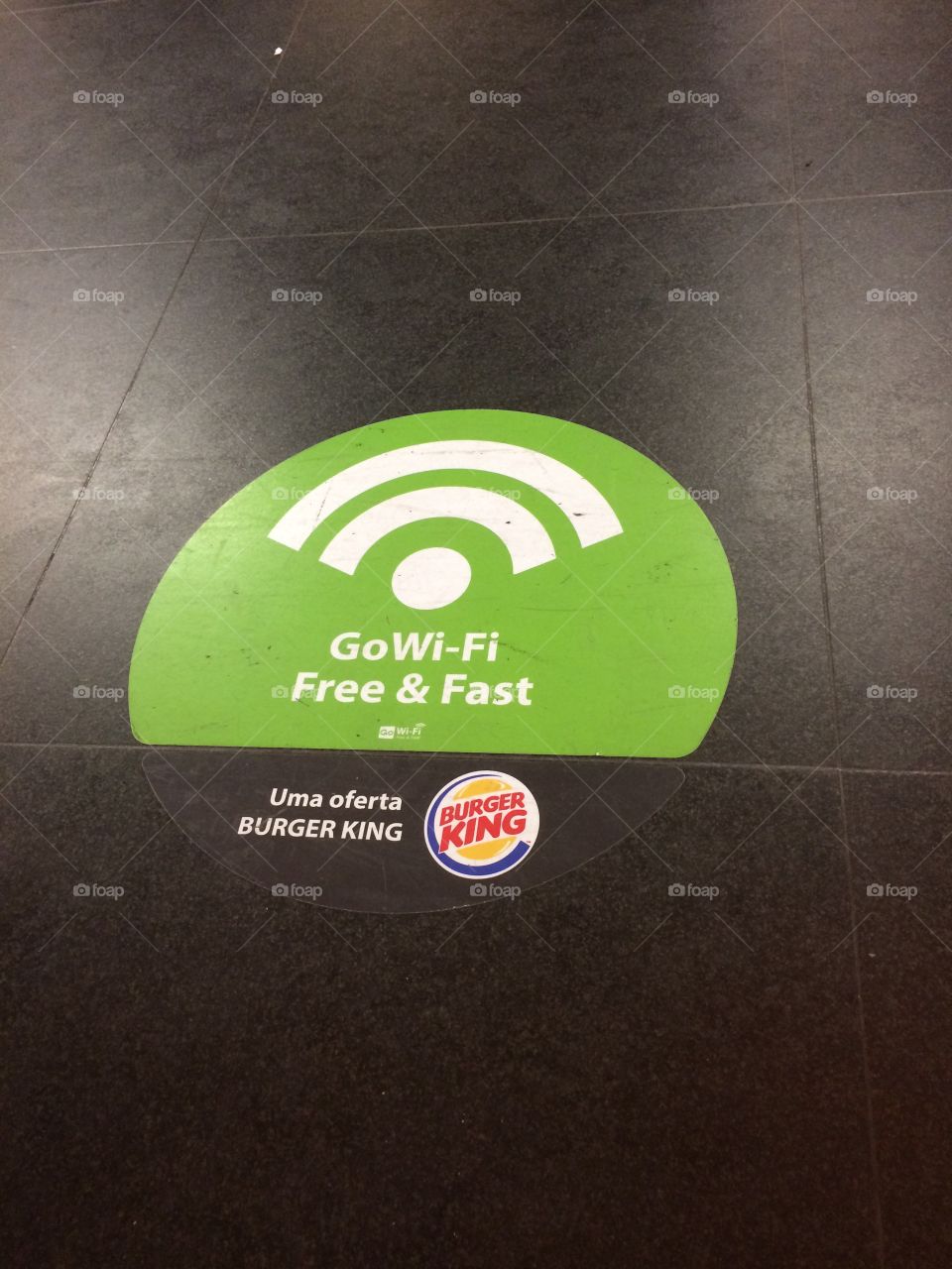 Wi fi free publicity at metro station 