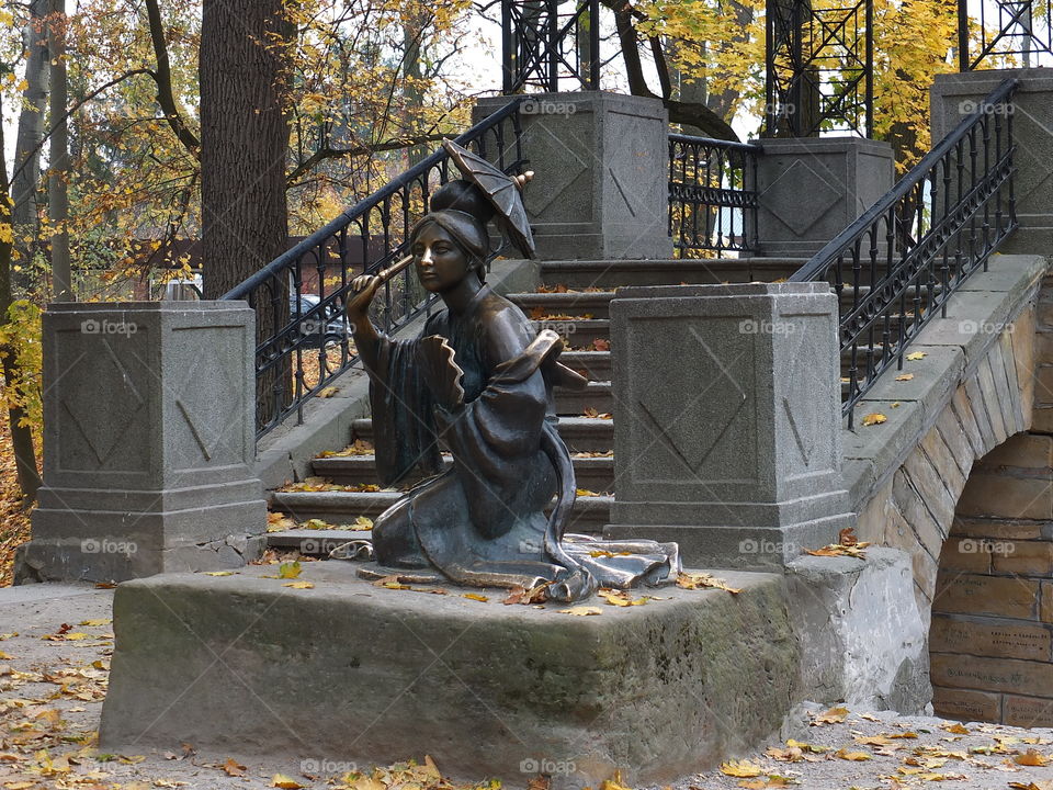 Autumn Park. Sculpture. Chinese sculpture