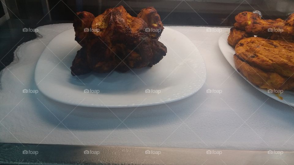 fried chicken display
