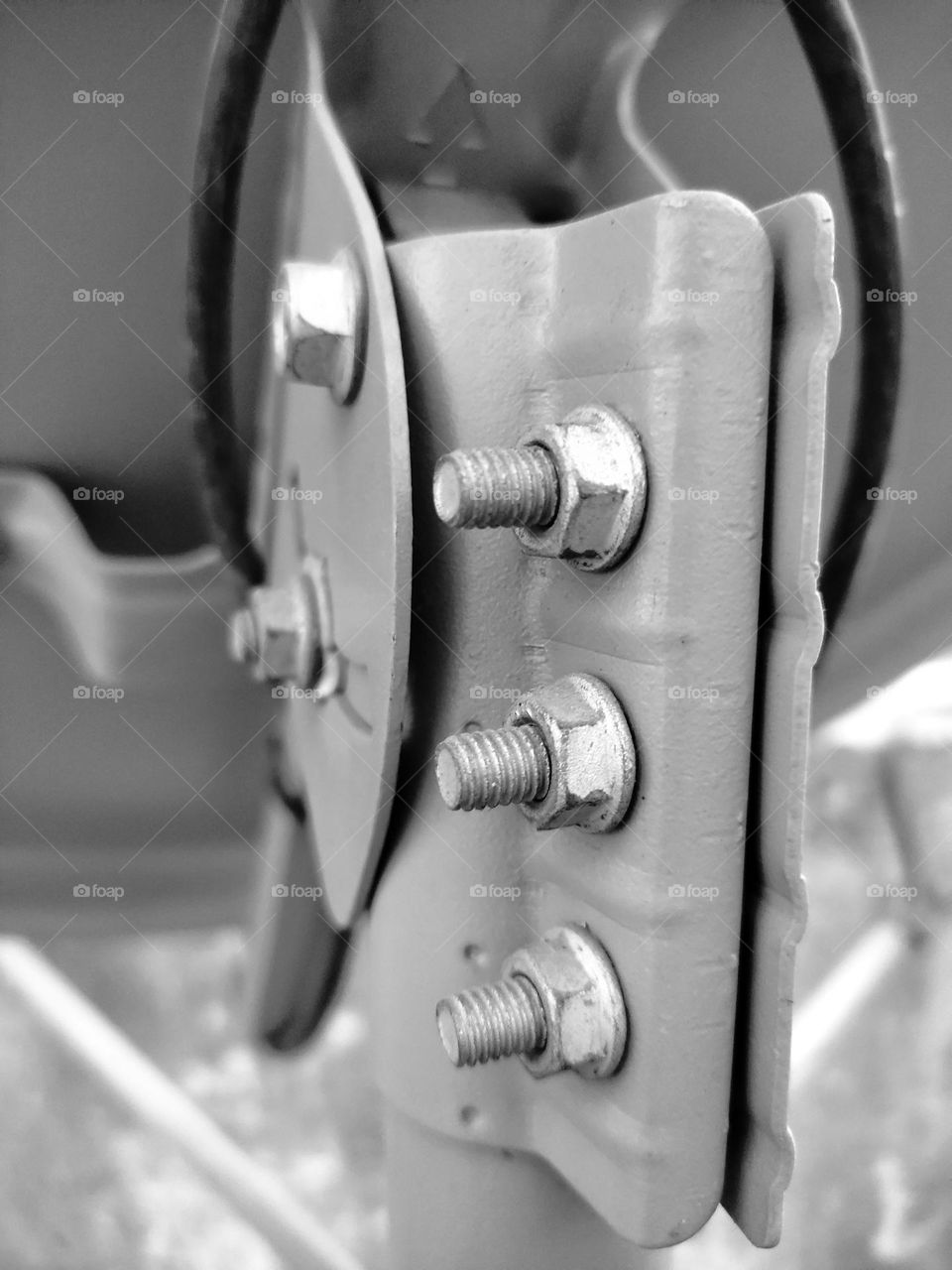 metal screw with strong holding capability