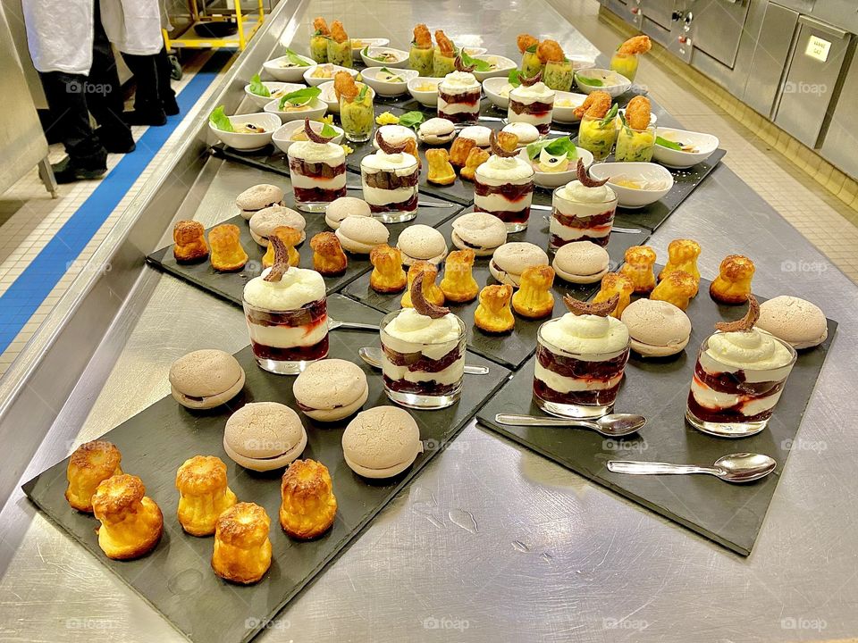 Small Dessert Assortment 