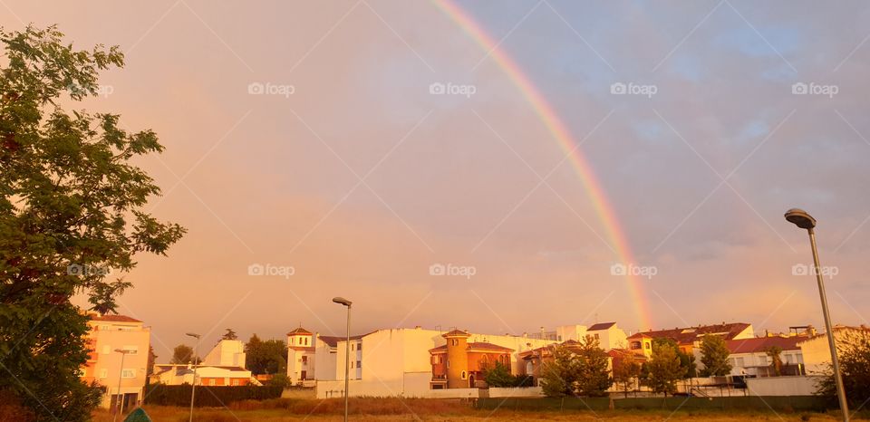 Arcoiris sobre la ciudad