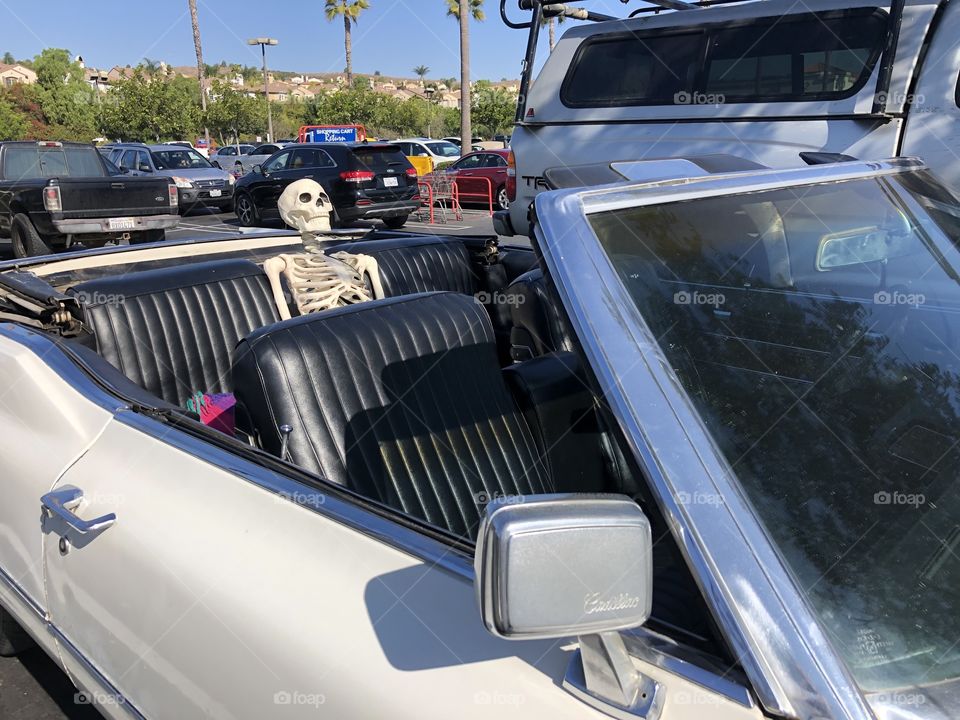 Foap Mission Halloween! Skeletons In A Convertible!