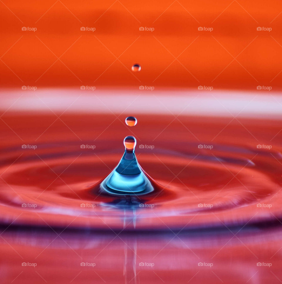 the blue water pin in red Ocean (water drop)