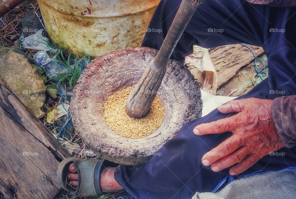 Pounding Rice