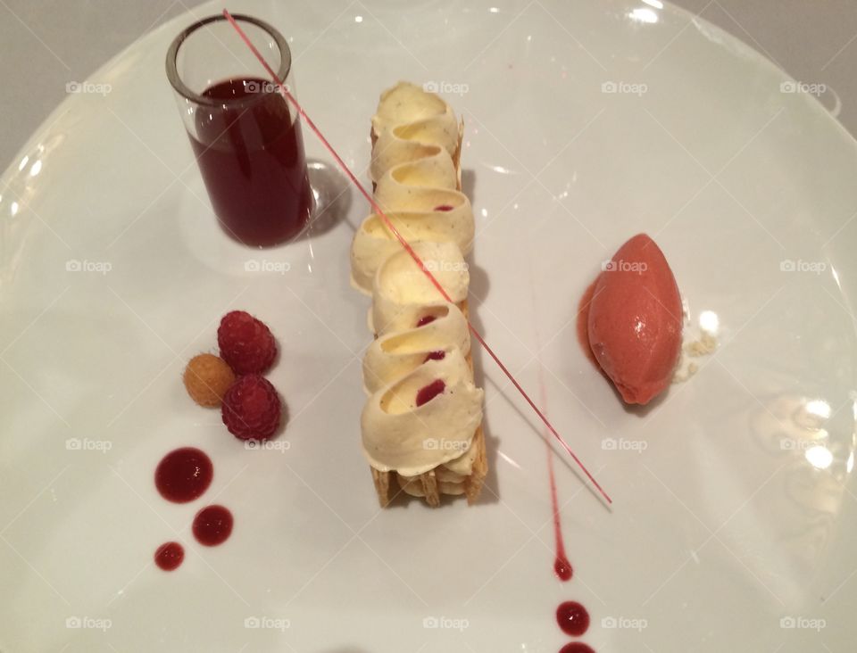 Liquid for gastronomic dessert