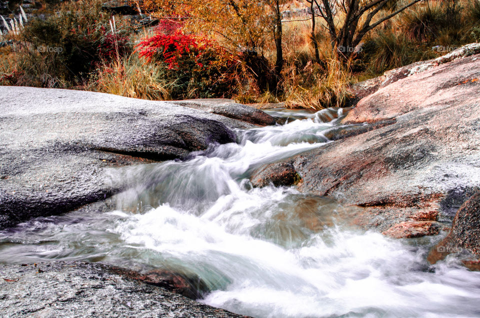 river between the mountains