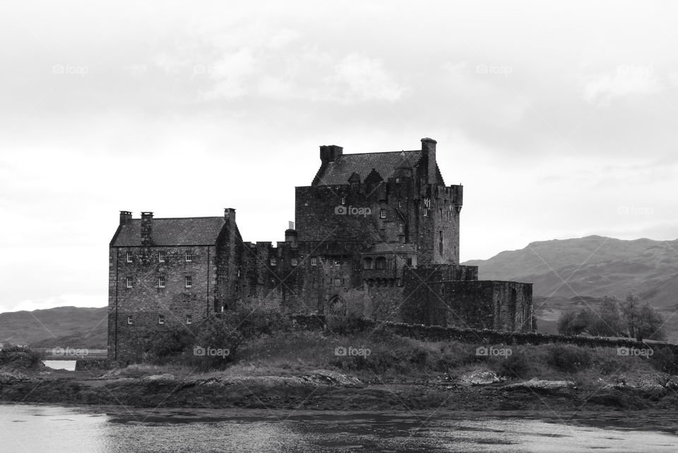 scotland architecture castle greyscale by benmathews