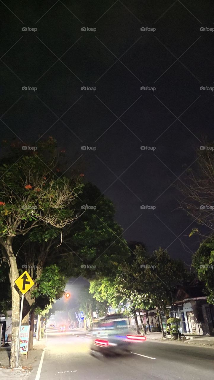 lintasan jalan ada lampu