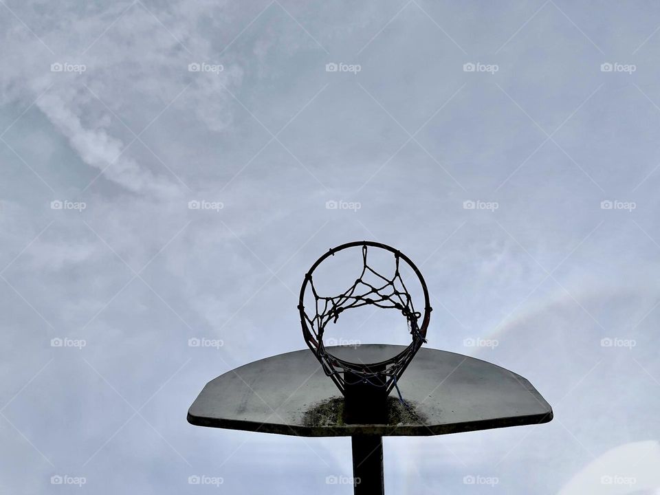 Basketball hoop 