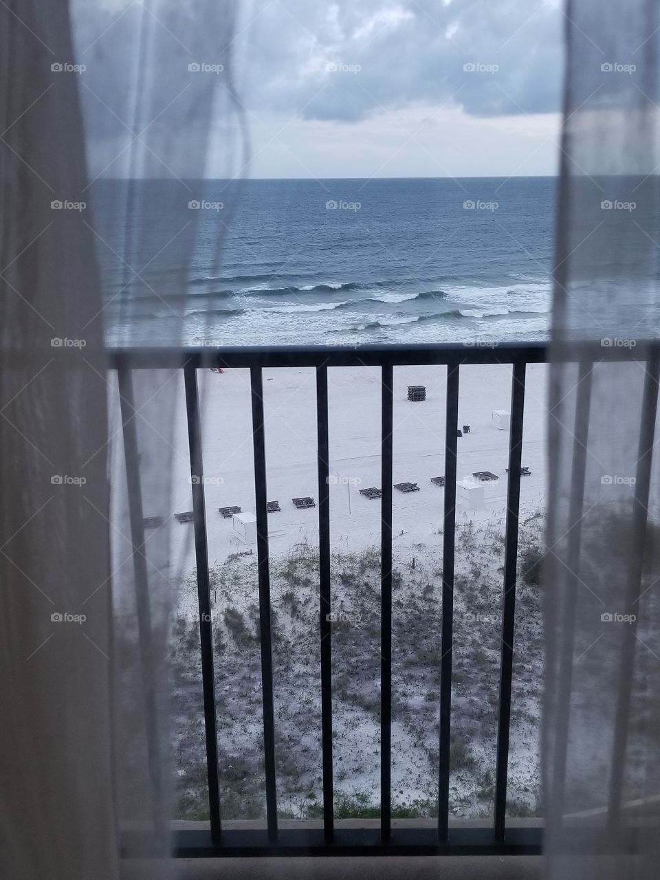 window with veiw of the sea
