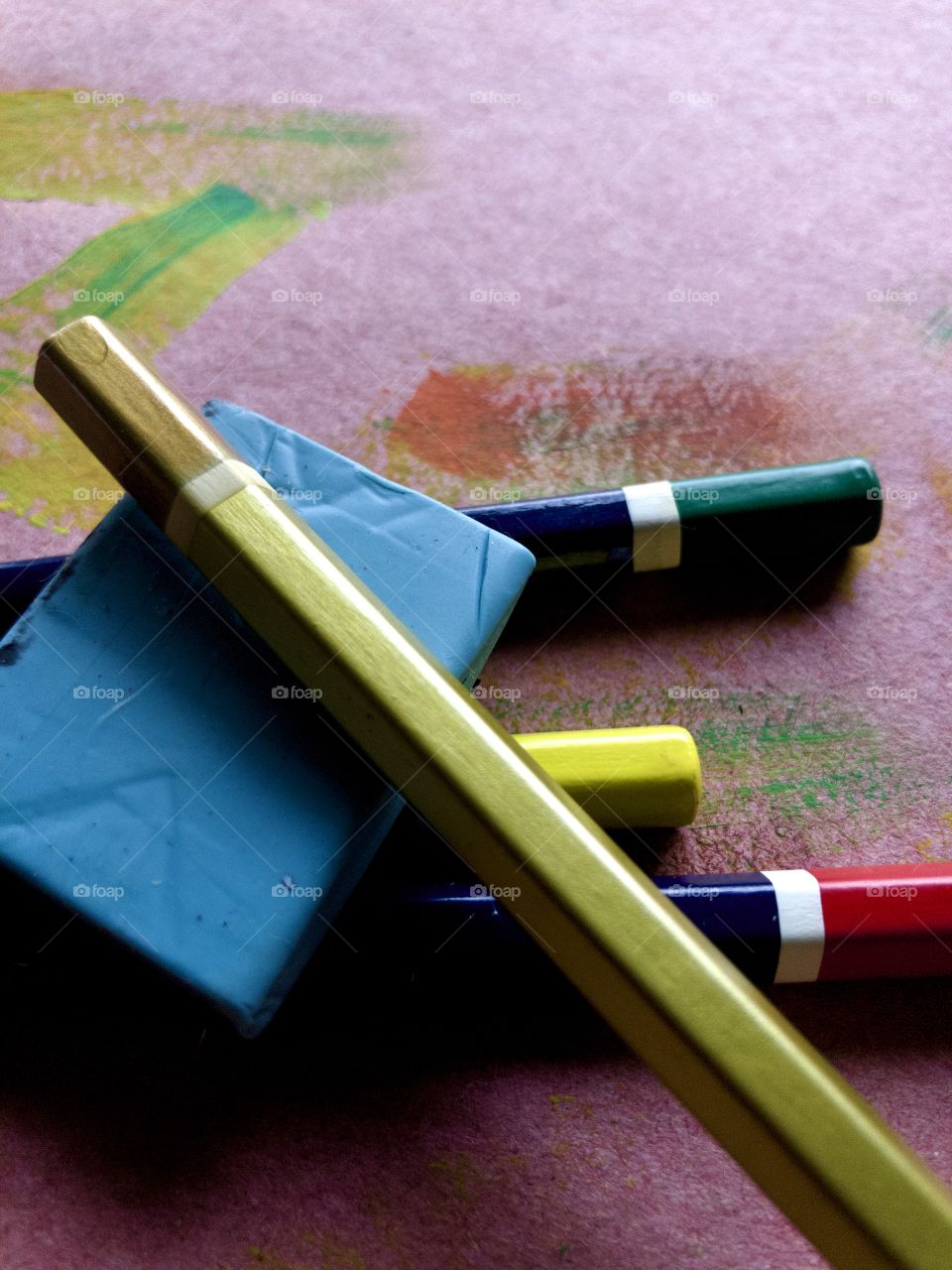 Color pencils and kneaded eraser