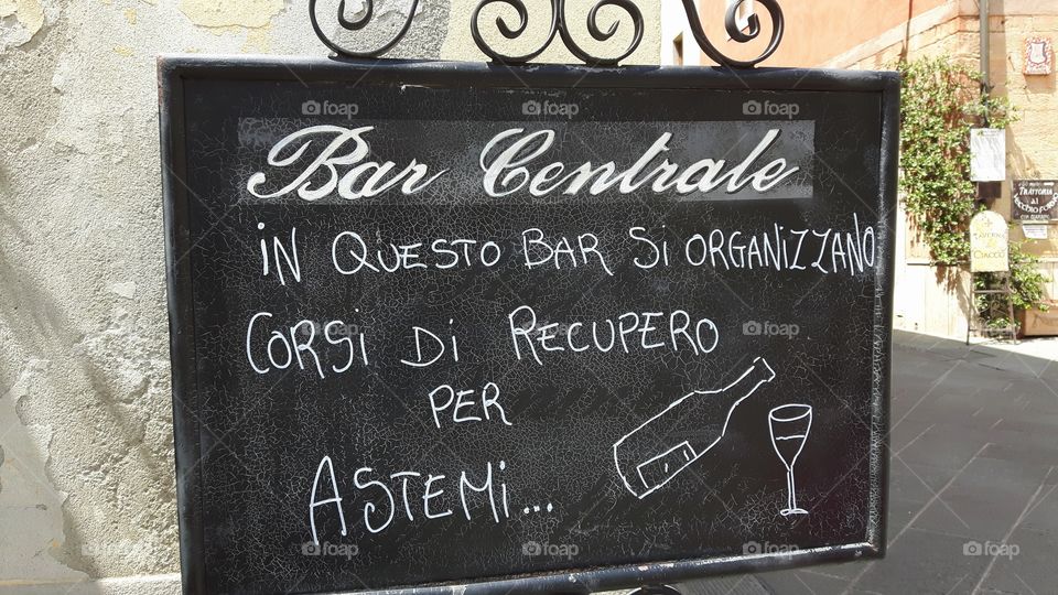 Funny sign outside a cafè, Tuscany, Italy