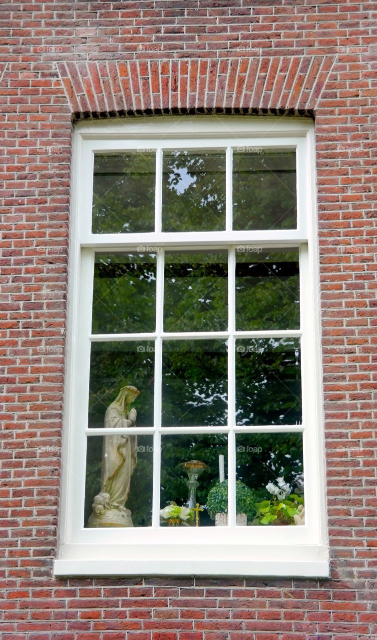 Image behind the window 
