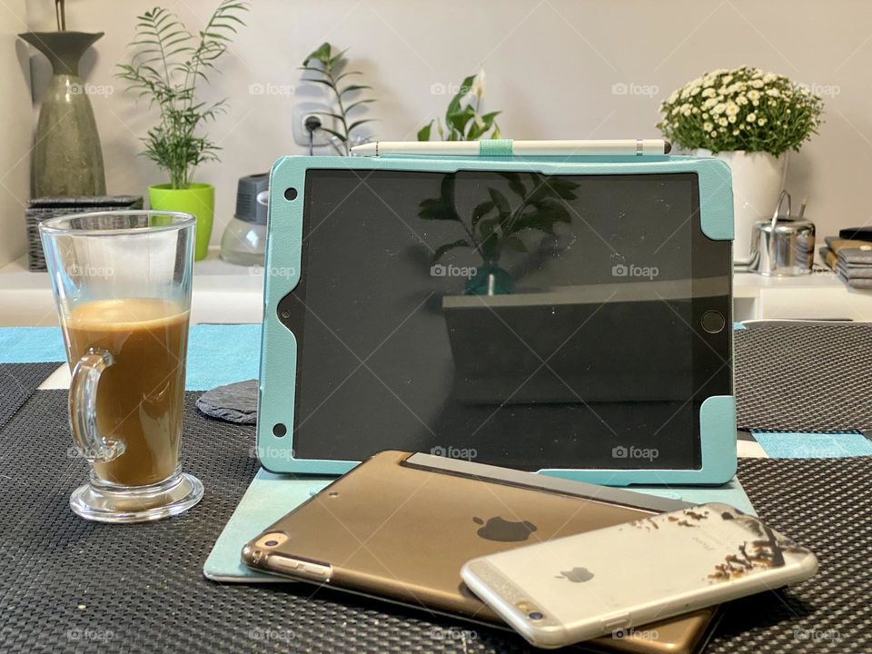 Apple devices-iPads and iPhone