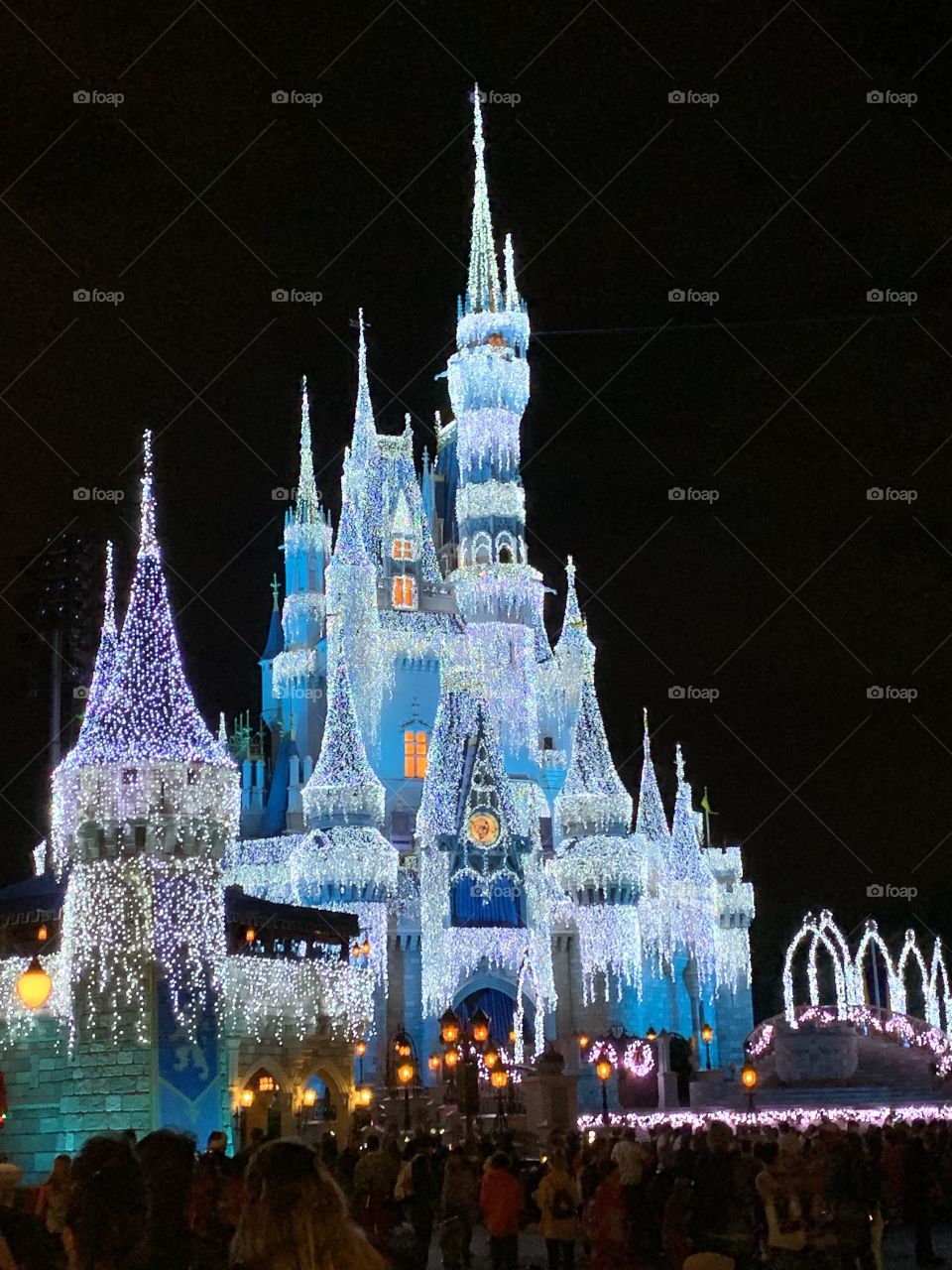 Cinderella’s Castle Lit for Christmas 