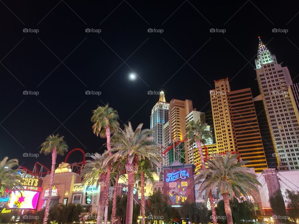 Full moon over Las Vegas Blvd.