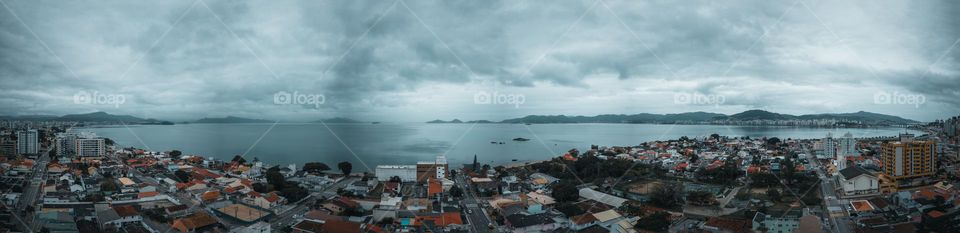 Aerial photograph of Balneário Estreito in Florianópolis with a view of the North Bay