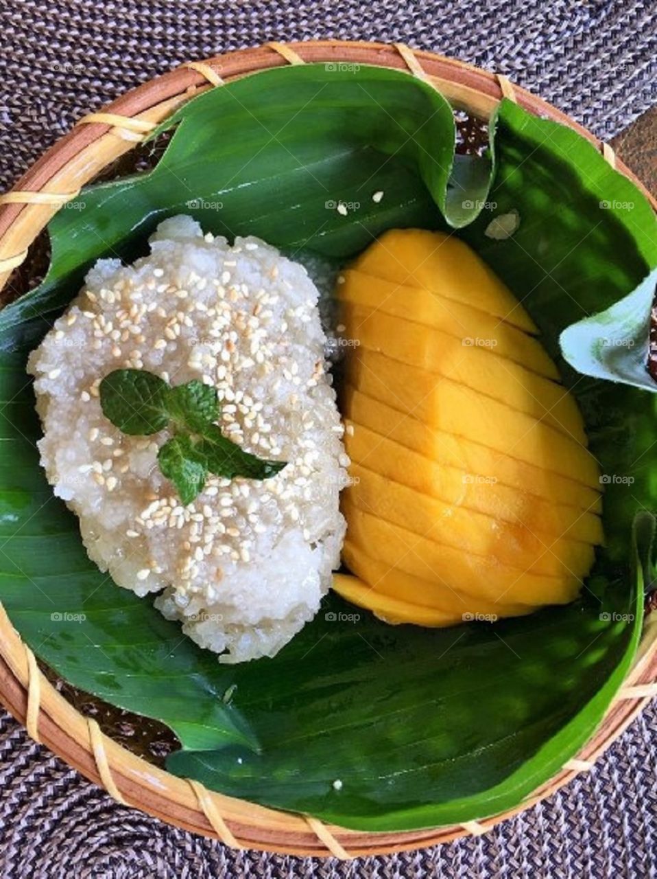 Mango sticky rice