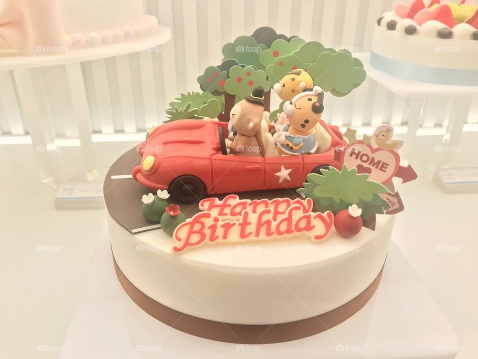 Car family cake