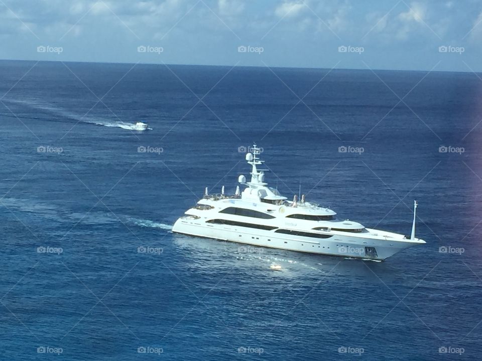Cruise Cozumel yacht