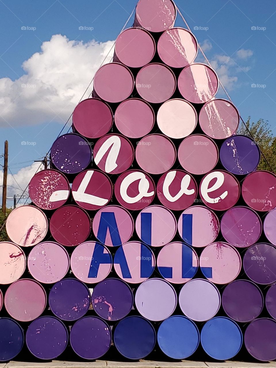 Street art - Love ALL