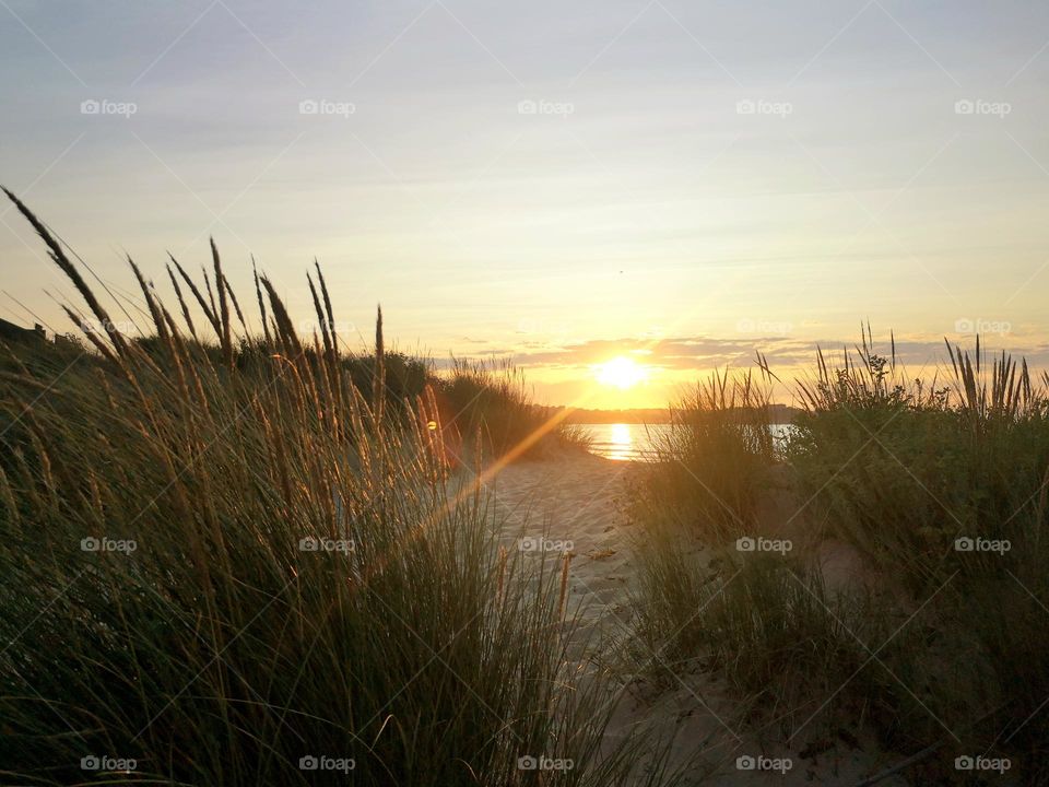 Atardecer en el mar.