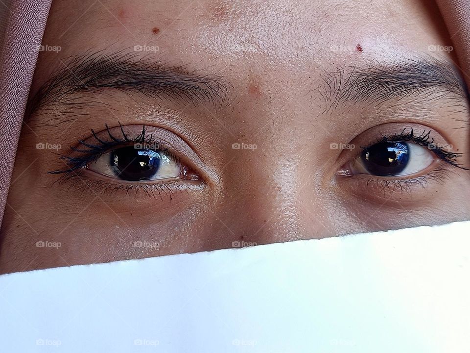 Close-up of young woman's eyes