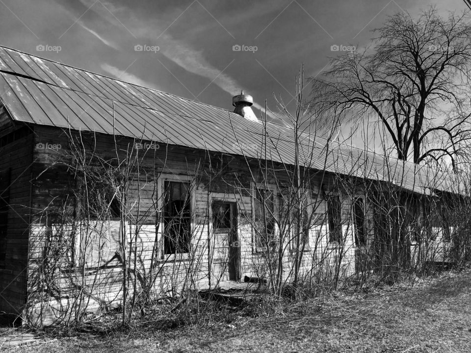 B&W Abandoned House