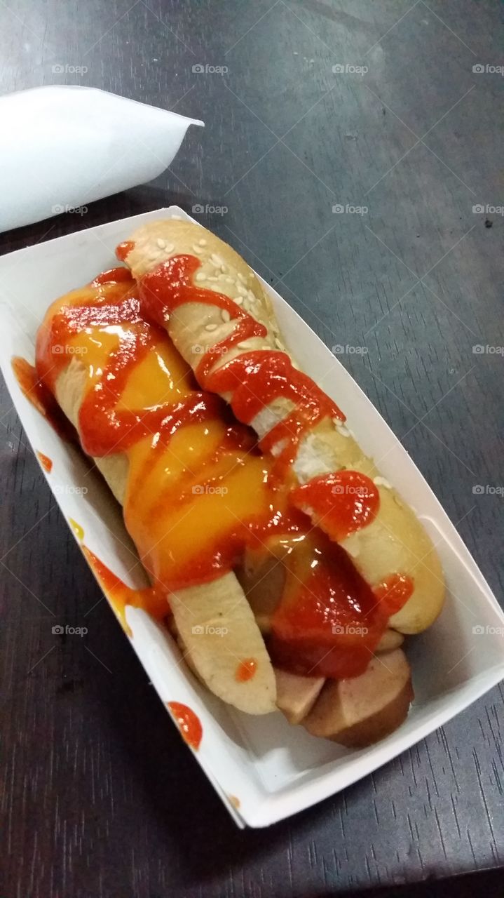 Lil bit Hotdog..