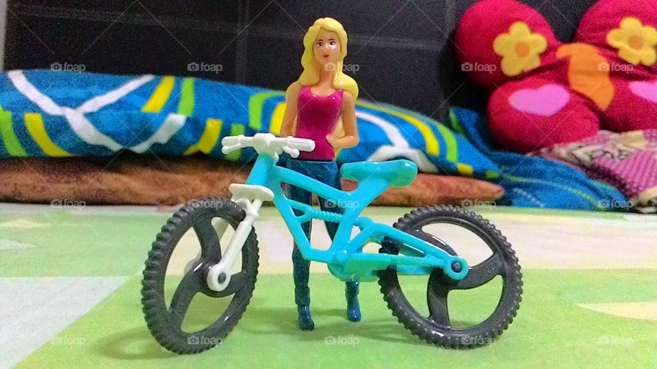 Toy Doll Cycle Shoot