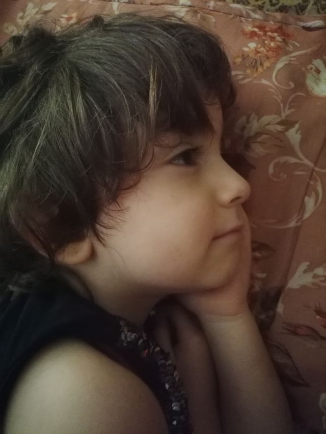 baby girl طفلة