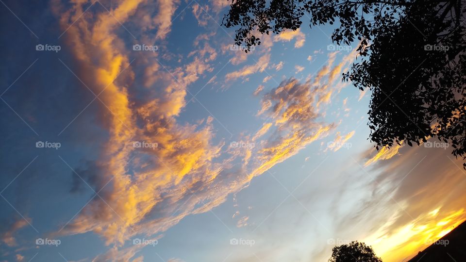 BBB. One day evening.... Golden.. clouds...sky nature's...are osm ... views..