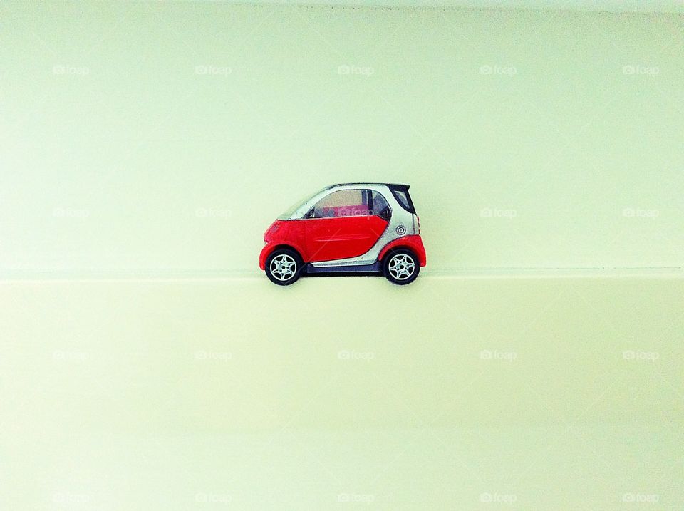 Miniature toy car