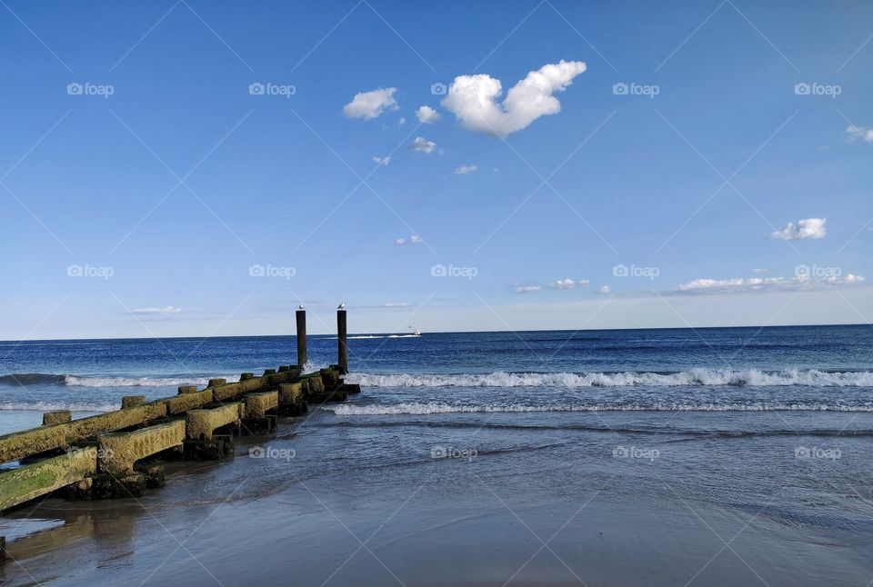 Blue colour stories
all the shades of blue at Atlantic City beach
heart shaped cloud