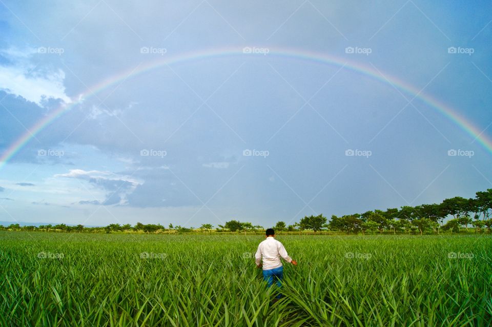Crossing the rainbow