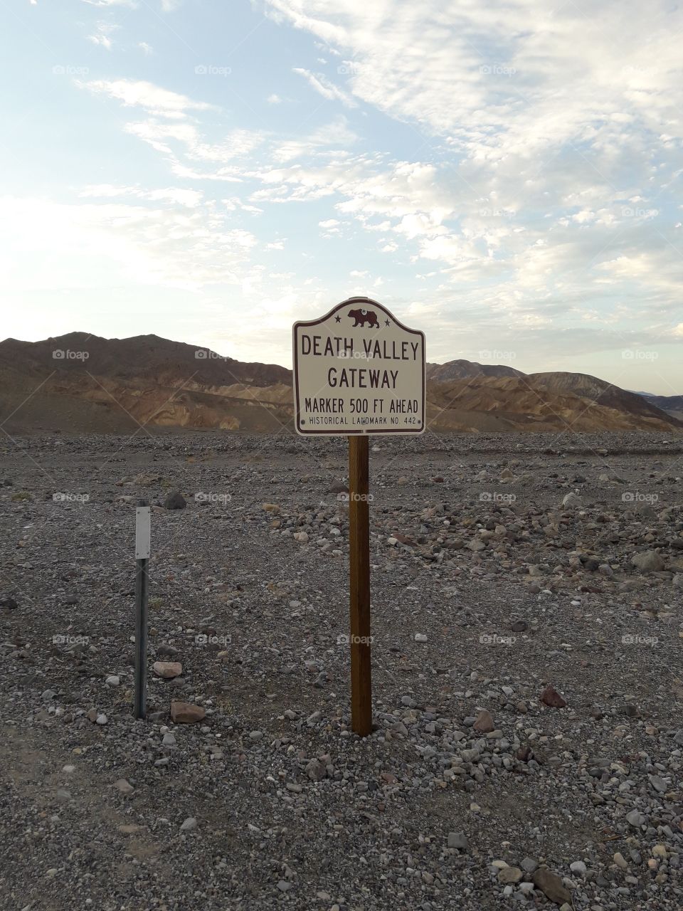 Death Valley Gateway