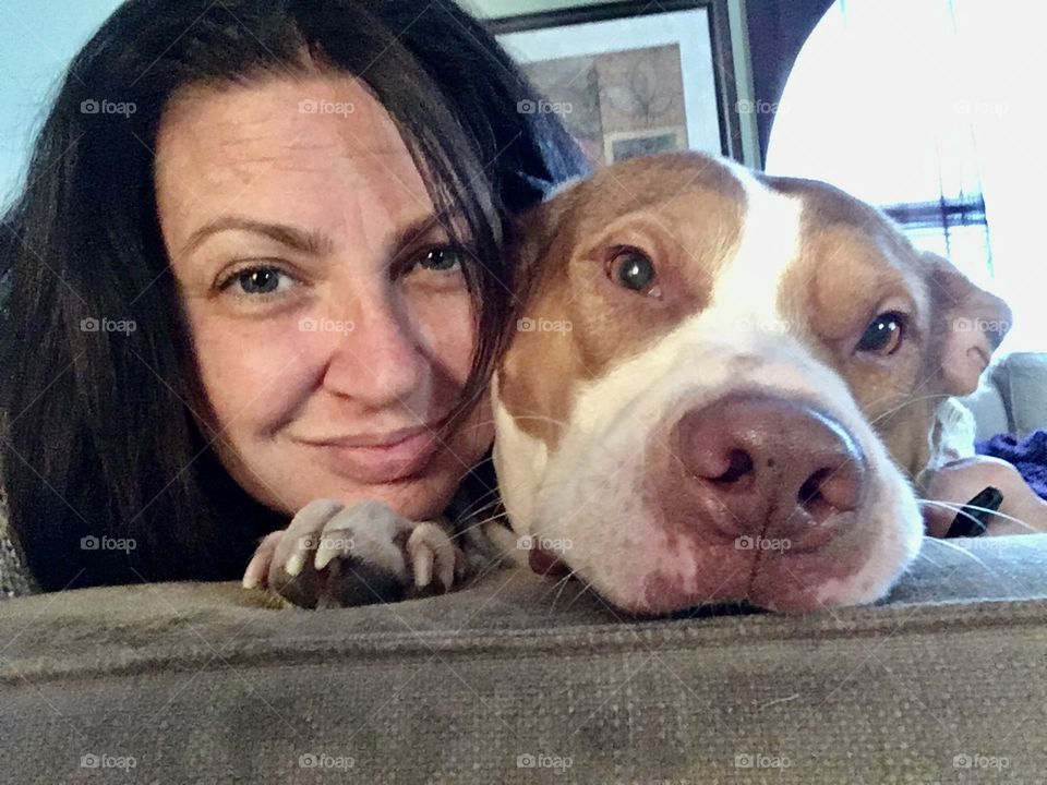Selfie with my rescue pitbull dog 🐶
