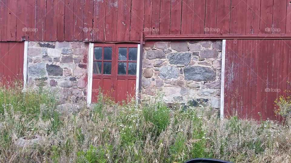 barn doors. Old Whitmore Lake Road,  Ann Arbor Township,  Michigan