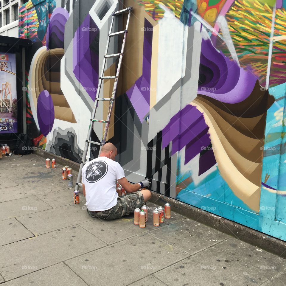 Graffiti artist 