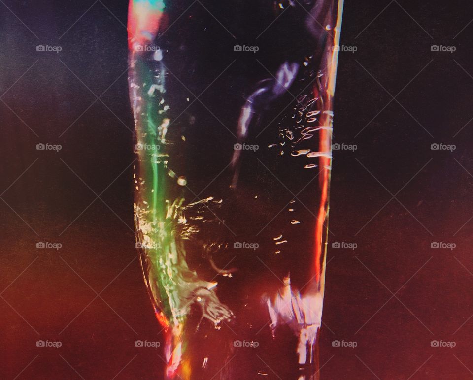 Light reflection through icecycle 