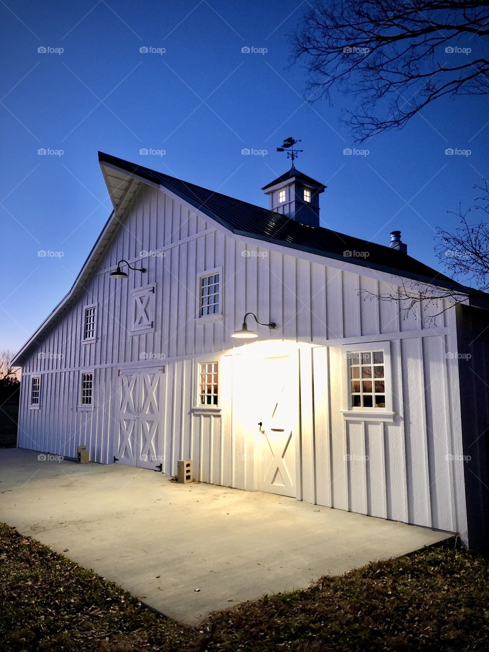 An evening exploring the big old barn in the country.