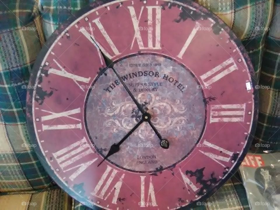 An oldfashioned clock I saw at a thrift store in Branson, MO.