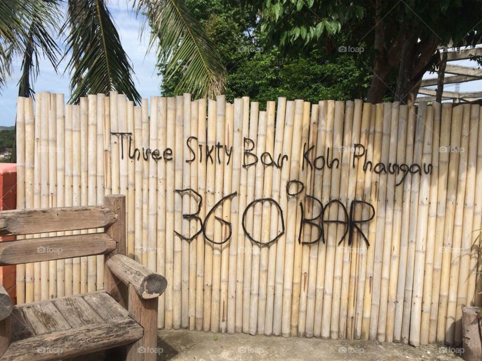 Вывеска бара на о.Панган Тайланд 