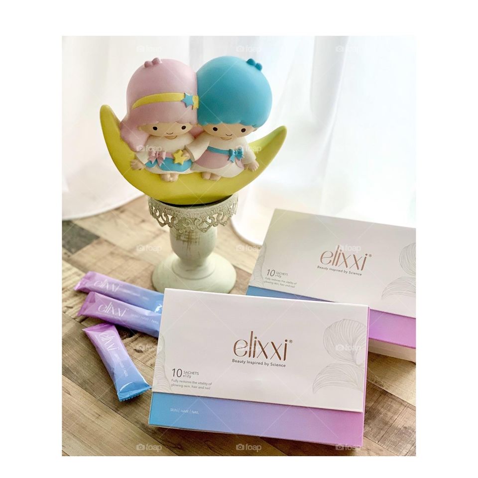 Elixxi beauty drink, hydrogel eye mask, face mask for self love and self care regime 