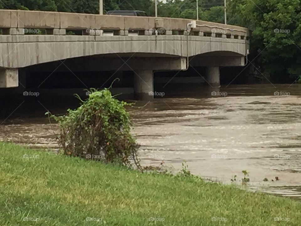 Indian Creek Bridge. Flood at CW 2015
