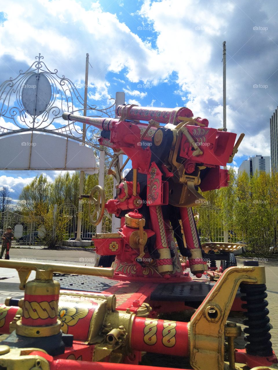 decorative anti-aircraft gun, decorated with Gzhel painting in red color