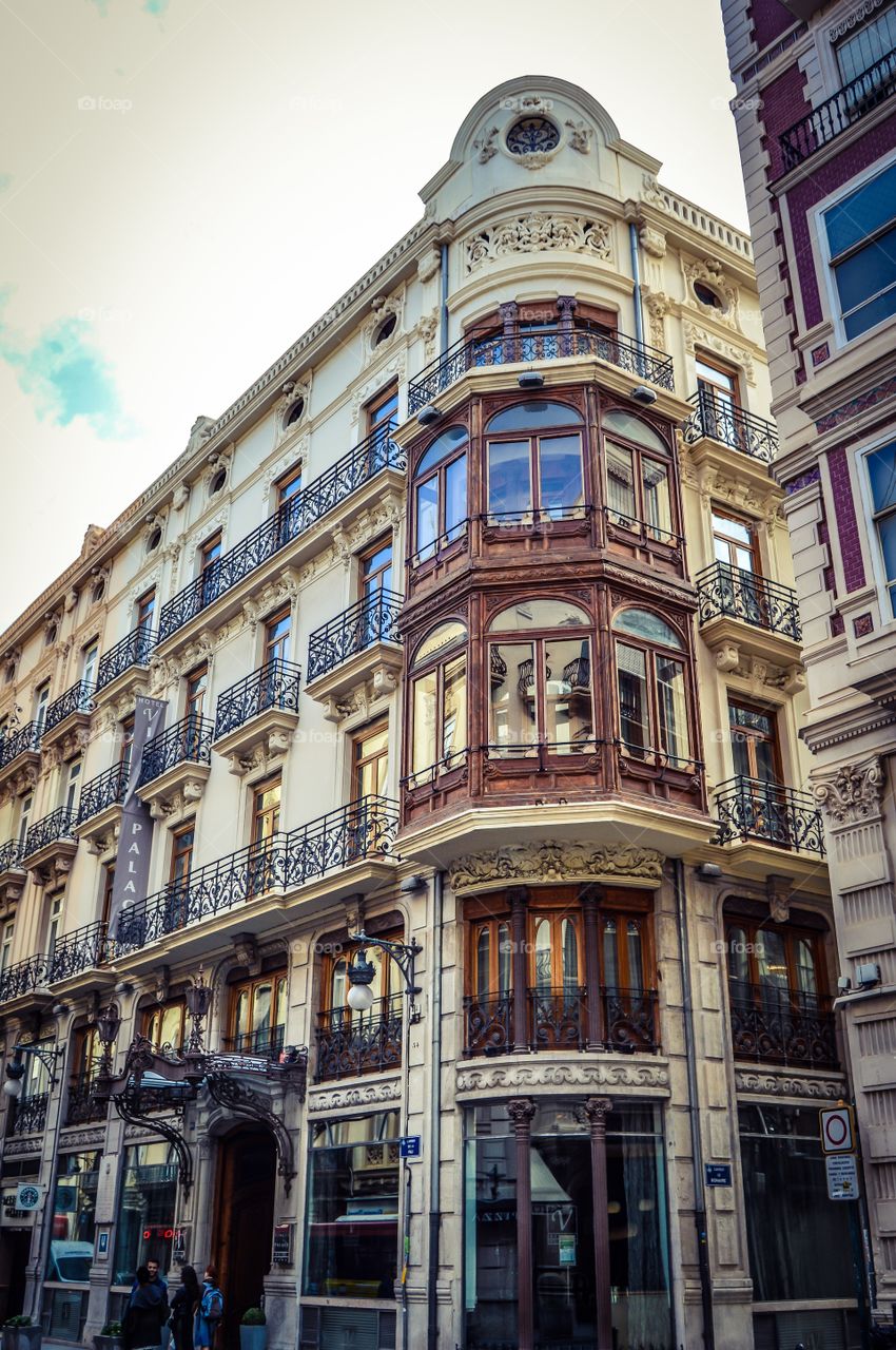 Edificio Trenor, calle de la Paz 42 (Valencia - Spain)