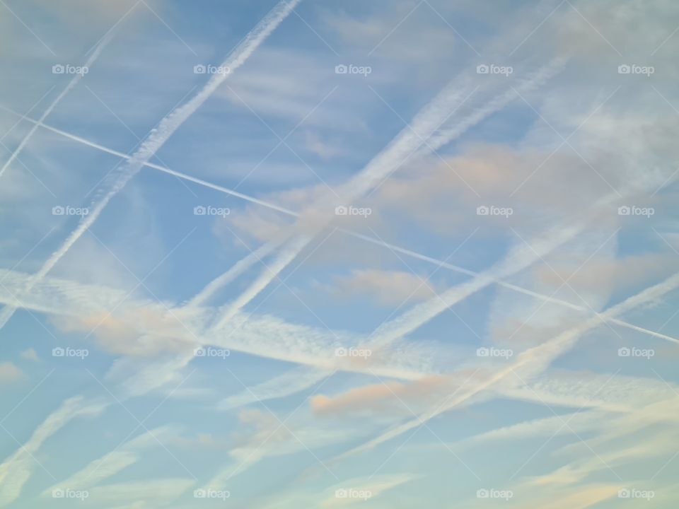 naughts and crosses in the sky