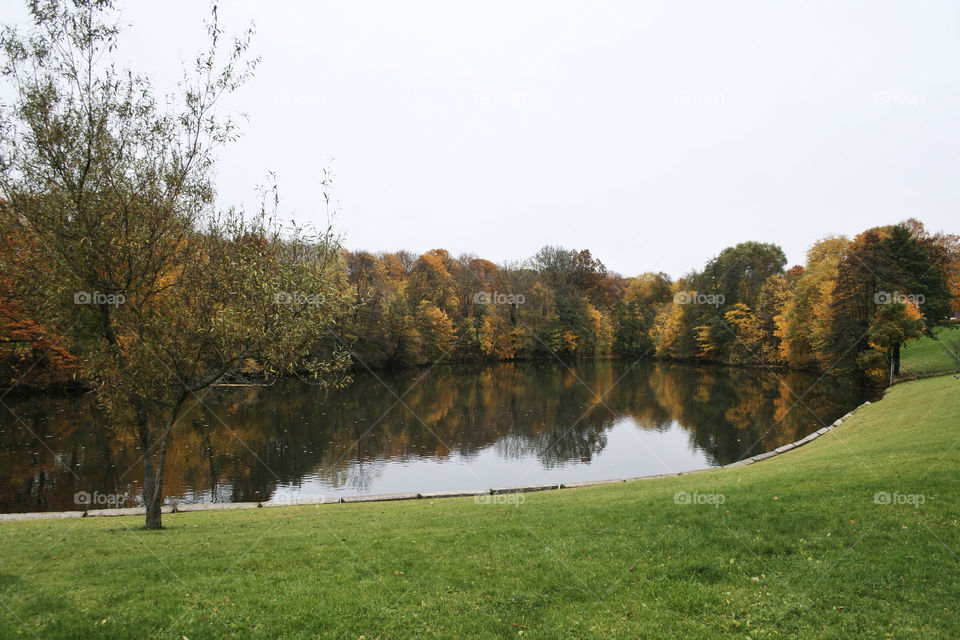 lake park autumn oslo by nader_esk